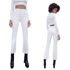 ZARA Mid-Rise Cropped Flare jeans 👖